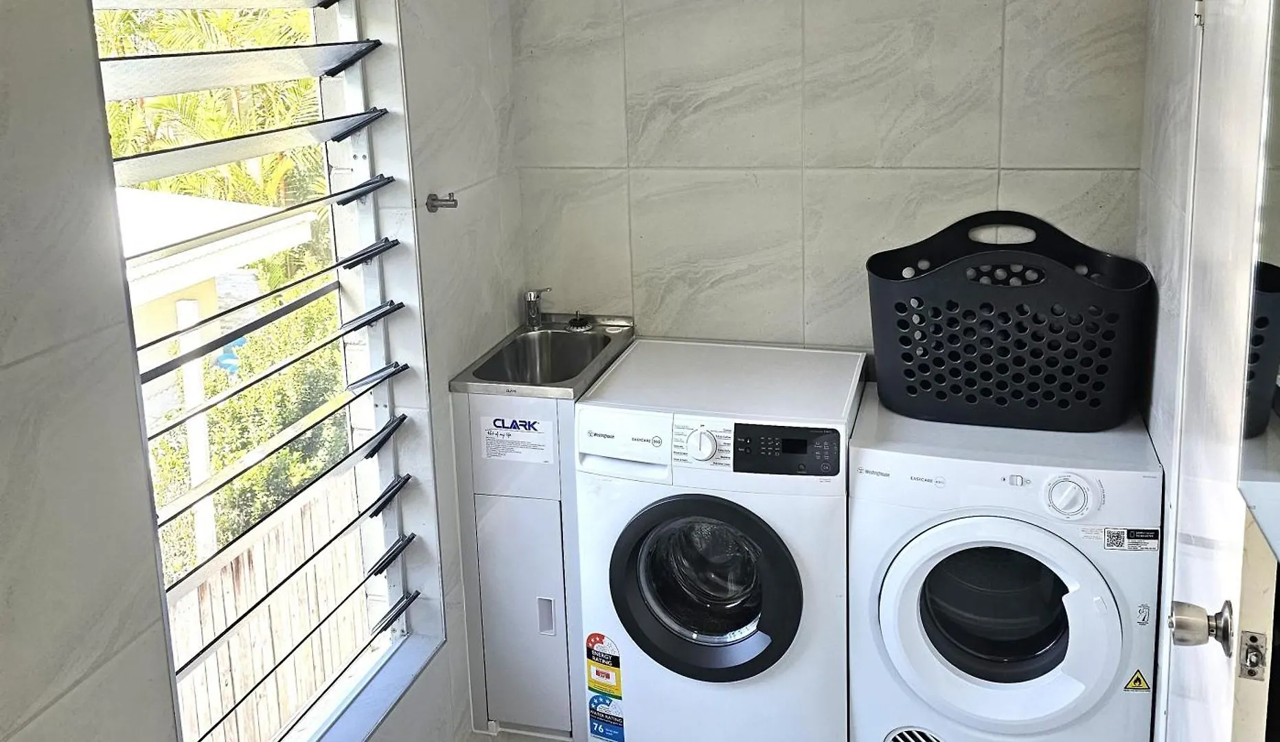 Mango Tree Holiday Apartments Port Douglas Australia