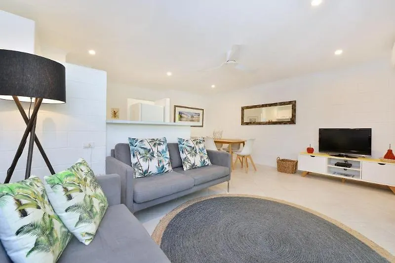 Mango Tree Holiday Apartments Port Douglas 3*,  Australia